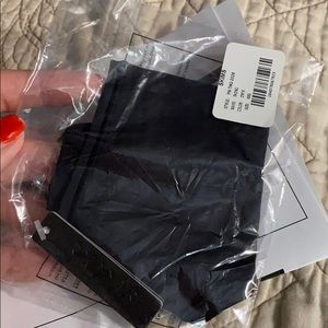 Skims fits everybody onyx thong